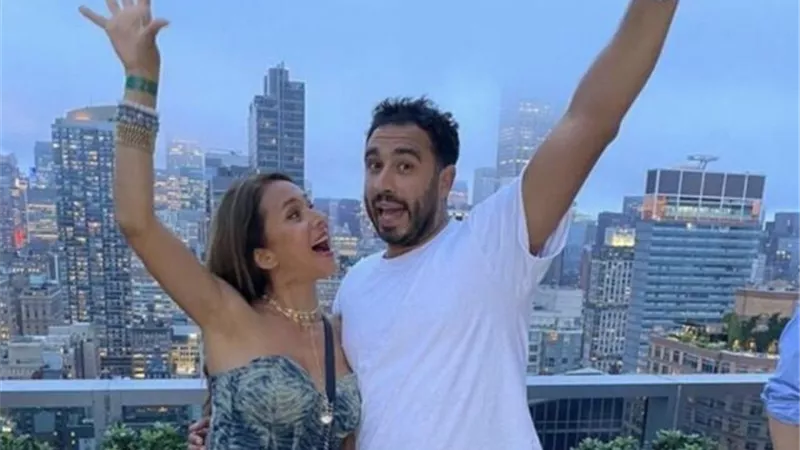 هشام عاشور يروى كواليس اللقاء الأول بينه وبين زوجته نيللى كريم