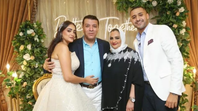 بالصور.. مصطفى كامل يحتفل بحفل خطوبة نجلته
