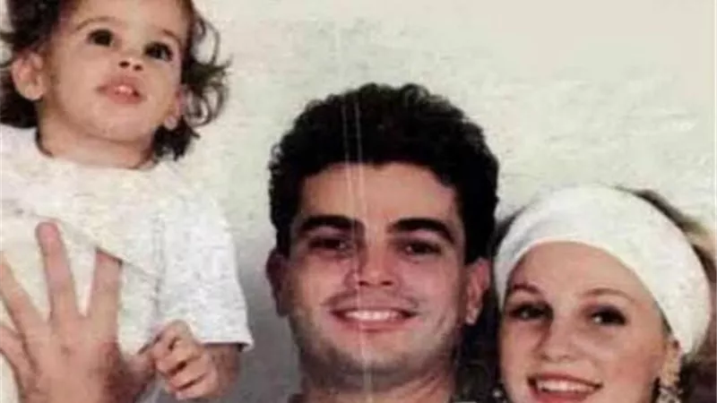 لم ترى والدها منذ 3 سنوات وتتواصل دائما مع والدتها شيرين رضا.. نور نجلة عمرو دياب تكشف أسرار جديدة عن حياتها