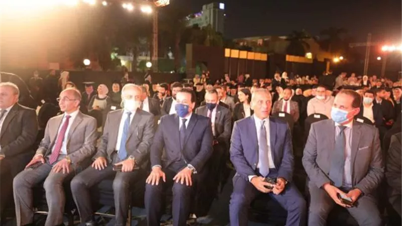 وزير التعليم العالي يشهد احتفال جامعة النهضة بتخريج دفعة جديدة من طلابها