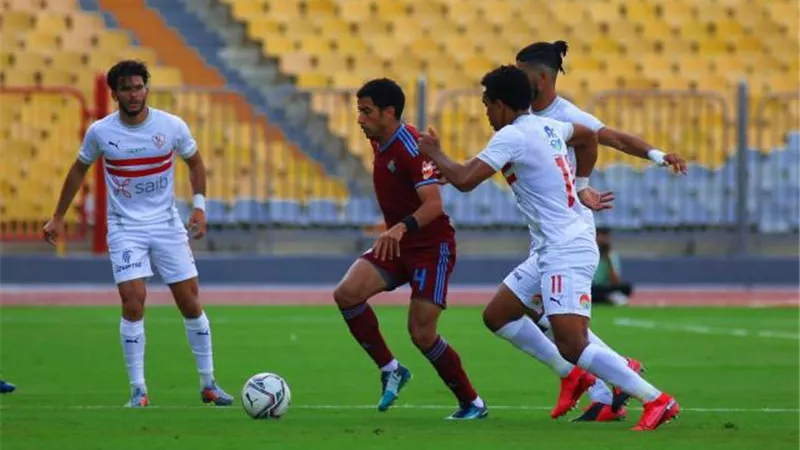 مرور 65 دقيقة من مباراة الزمالك وبيراميدز بالتعادل السلبي