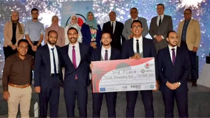 فرق طلابية من 3 جامعات تفوز بجوائز معسكر ريادة الأعمال بالجامعة اليابانية