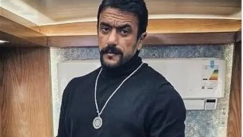 أحمد العوضى يستعرض لياقته البدنية من الجيم