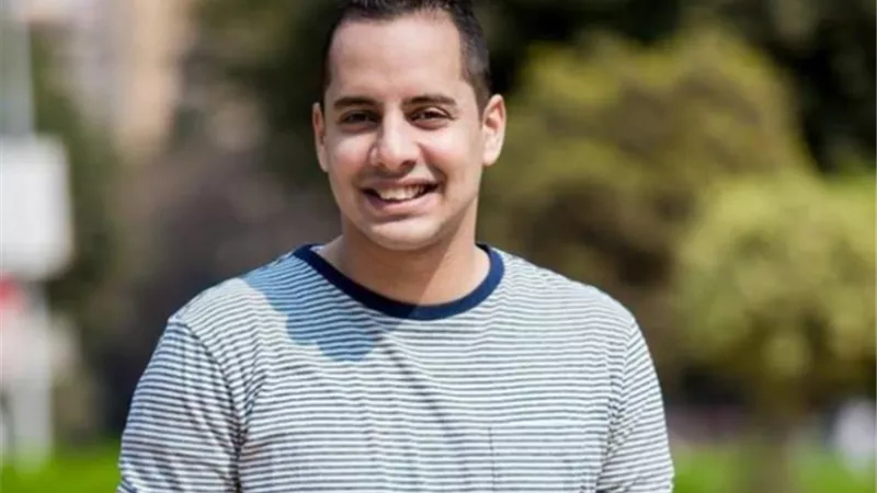 عمرو وهبة يروج لشخصيته في مسلسل ”جمجوم وبم بم”