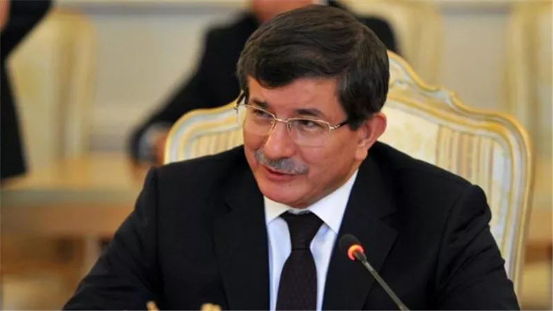 أحمد داوود أوغلو يتوقع اجراء انتخابات رئاسية مبكرة