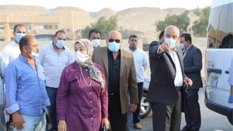 شاهد.. محافظ الجيزة يصدر توجيهات مشددة بشأن هضبة الأهرام