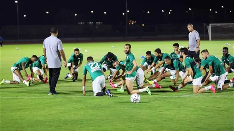 تدريب ”خططي” في المران المسائي للمصري