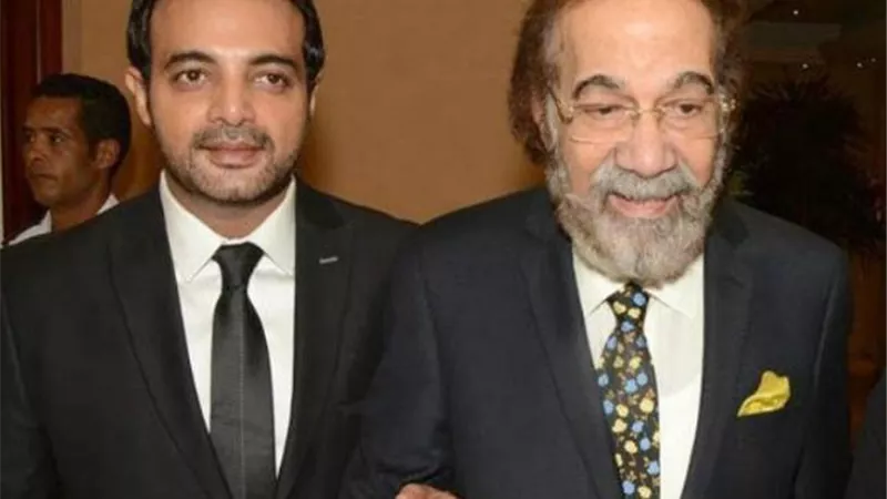 عمرو محمود ياسين يحيى الذكرى الأولى لوفاة والده