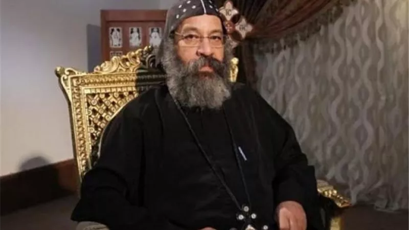 شاهد.. الأنبا رافائيل يفتتح «بدع ومذاهب حديثة» في الكنيسة
