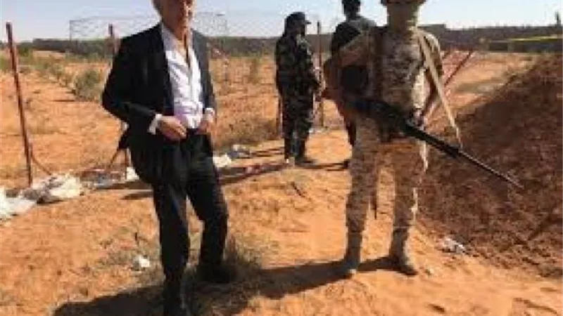 عاجل..خلافات بين حكومة الوفاق والمليشيات في طرابلس بسبب زيارة برنارد ليفي