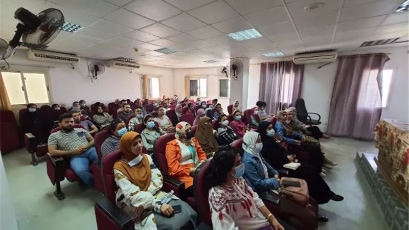 بالتعاون مع أكاديمية الأميرة فاطمة للتعليم الطبي .. صيدلة حلوان تقدم تدريب للصيادلة بمستشفيات وزارة الصحة في الصعيد