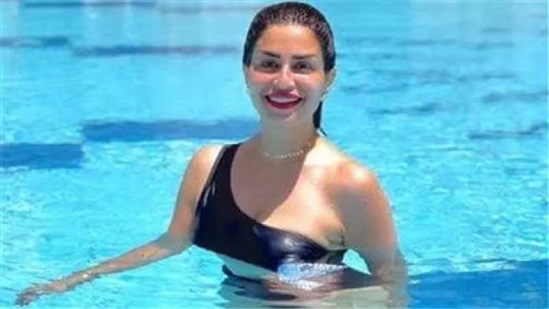 أسفة أرفض المايوه.. تصريحات جريئة لـ منة فضالى