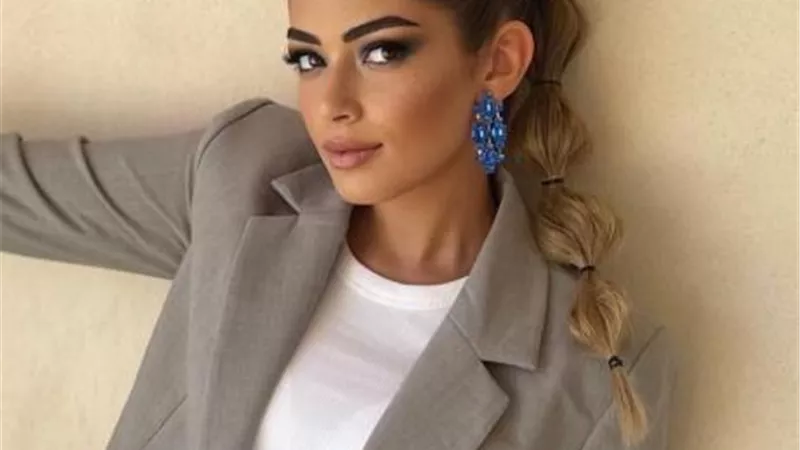 ليلى أحمد زاهر تلفت الأنظار بـ”لوك” مميز فى أحدث ظهور