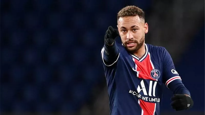 الإصابة تهدد نيمار بالغياب عن باريس سان جيرمان فى كلاسيكو فرنسا