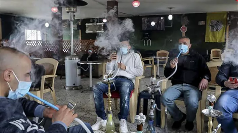قرار عاجل بإغلاق جميع المطاعم والمقاهي