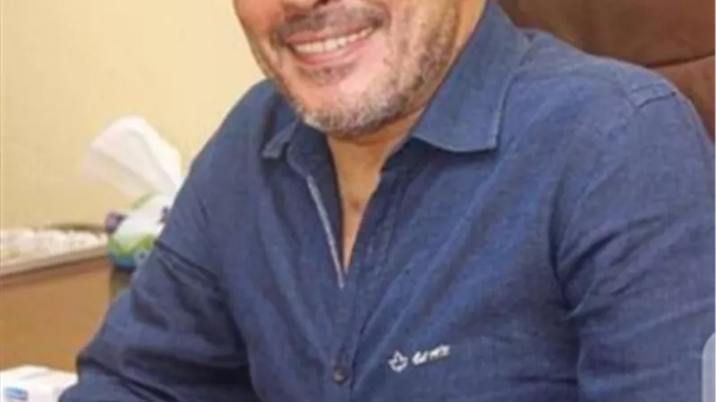 عمرو عبد الجليل مدير بنك في ”الخطة العامية”