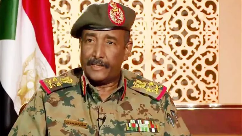البرهان يحل اللجان التسييرية للنقابات والاتحادات المهنية في السودان