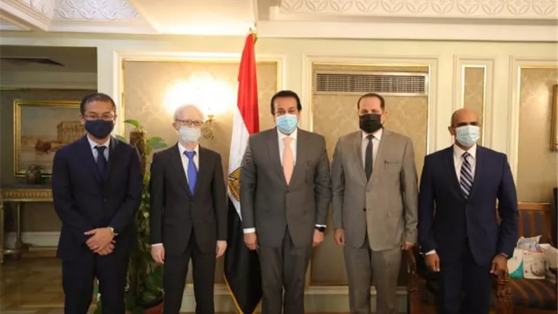 وزير التعليم العالي يبحث دعم التعاون العلمي والتعليمي مع اليابان .. صور