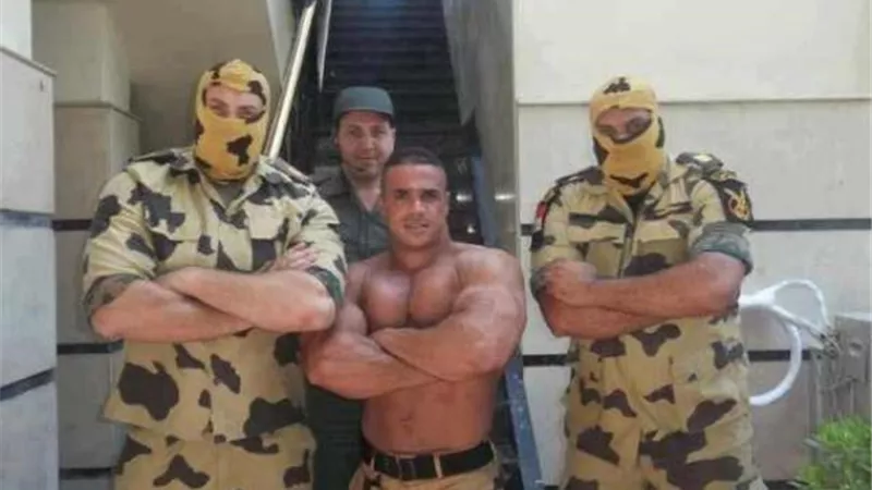 عاجل..المرصد السوري ينفي شائعات تركية بشأن إرسال جنود مصريين إلى سوريا