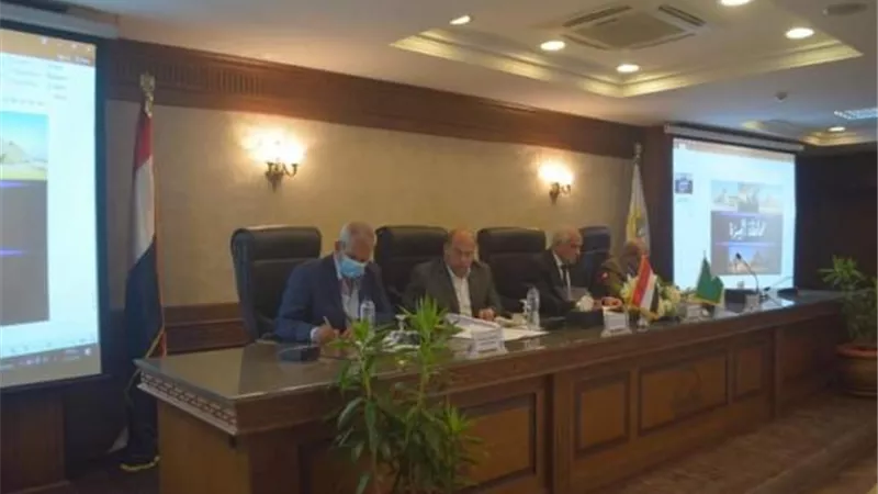 منها طلبات التصالح.. محافظ الجيزة يصدر توجيهات مشددة لرؤساء المراكز والمدن
