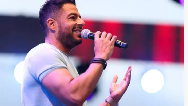شاهد.. محمد حماقى فى شجار بين الطلبة بجامعة الدلتا