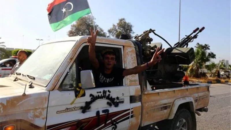 عاجل.. اشتباكات عنيفة بين المليشيات في طرابلس