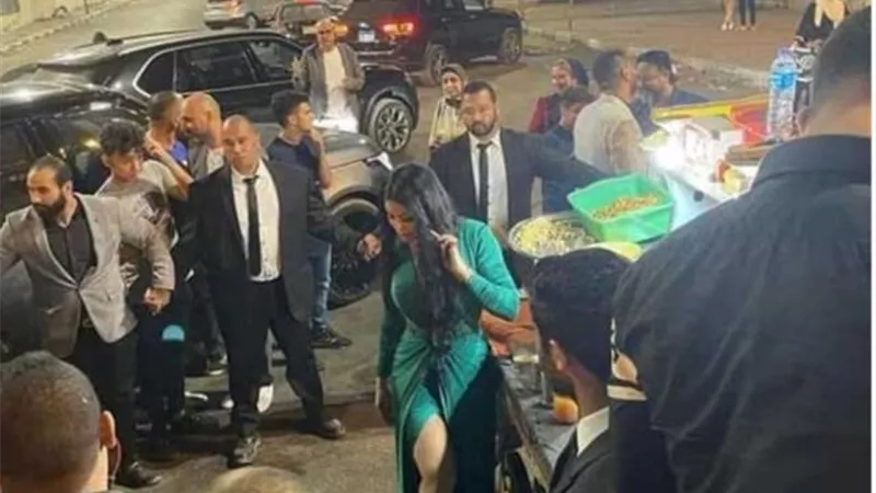 هيفاء وهبى تشعل أجواء بور سعيد على ”عربية ترمس”