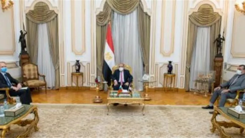 وزير الإنتاج الحربى يبحث مع سفير بلغاريا مجالات التعاون المشترك