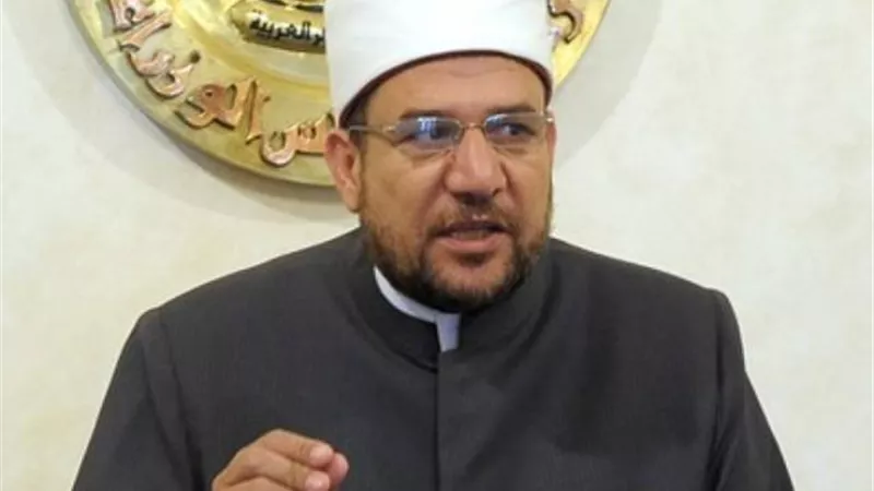 تصريحات خطيرة.. وزير الأوقاف يوضح الفرق بين الدولة والجماعات المتطرفة