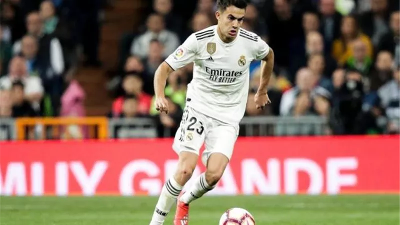 إيفرتون يتطلع للتعاقد مع الظهير الأيسر لريال مدريد
