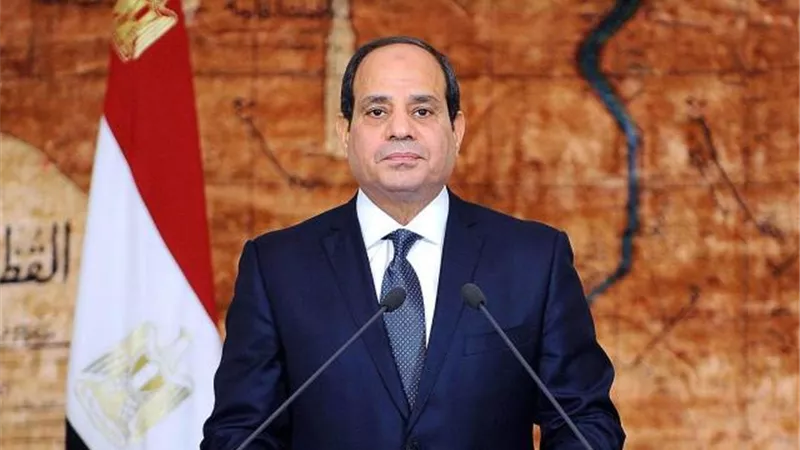 السيسي يصل مقر افتتاح معرض ومؤتمر النقل الذكى واللوجيستيات