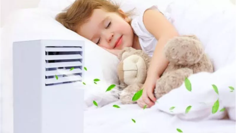 ما هي الطريقة الصحية لنوم طفلك في التكييف والمراوح؟.. تعرفي عليها