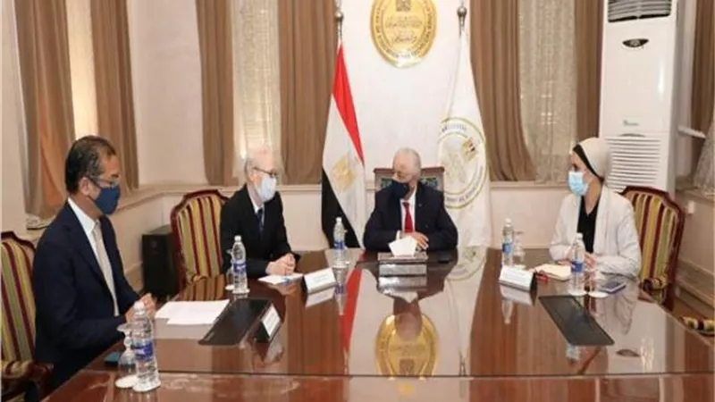 وزير التعليم يلتقي سفير اليابان بالقاهرة .. اعرف تفاصيل اللقاء