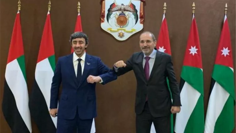 وزير الخارجية الإماراتي ونظيره الأردني يبحثان تطوير العلاقات الثنائية بين البلدين