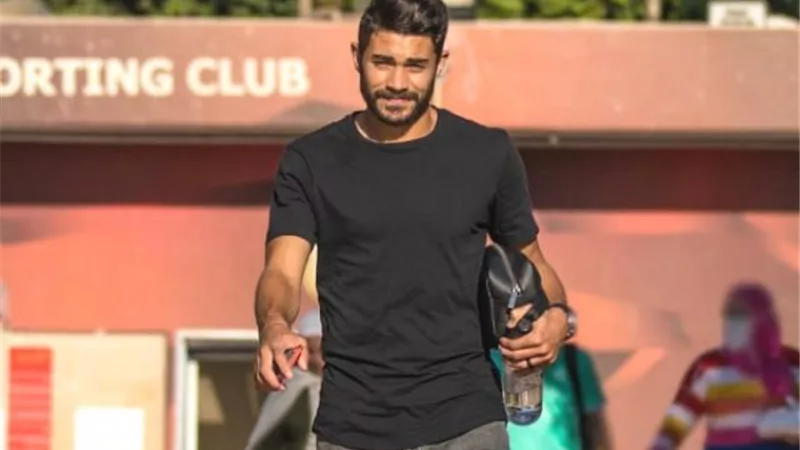 ياسر إبراهيم يواصل برنامجه العلاجي على هامش مران الأهلي