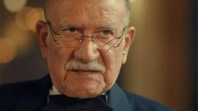 تكريم خاص من أسرة مسلسل ”إلا أنا ” للراحل أحمد خليل.. إليك التفاصيل