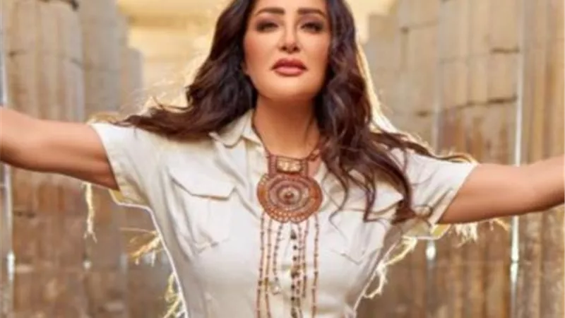 لطيفة تعلق على عرض مسرحية ”رحلة الست” بموسم الرياض