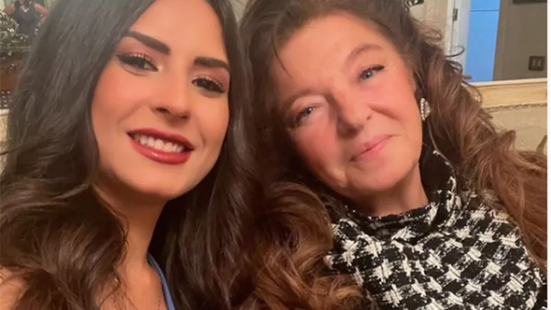 بعد اعتزالها.. أحدث ظهور للفنانة هدى رمزى