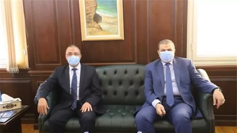 وزير القوى العاملة يتفقد منظومة التحول الرقمي بالإسكندرية