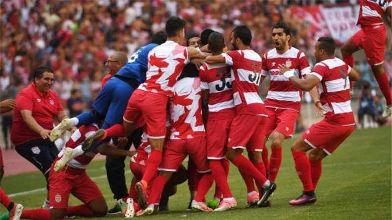 انتهاء تمرد لاعبي الافريقي التونسي بسبب الرواتب