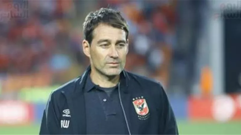 فايلر يتابع لقاء الزمالك والمصرى