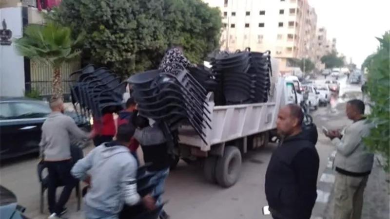 بالصور.. غلق وتشميع 25 مقهي ومطعم ومحل مخالف ورفع 1750 حالة إشغال بحدائق الأهرام