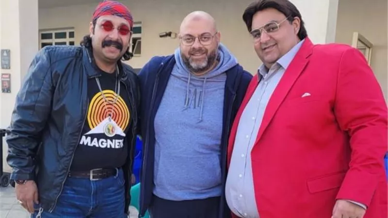 محمد ثروت ينشر صورة من كواليس ”اللعبة 3”