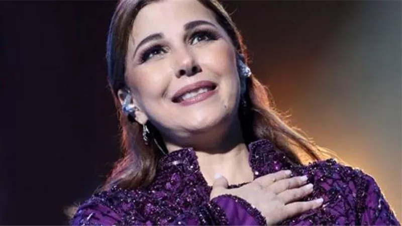 ماجدة الرومي لشباب لبنان:”اعتذر منكم لأنه سلمناكم بلد لا سيد ولا حر ولا مستقل”