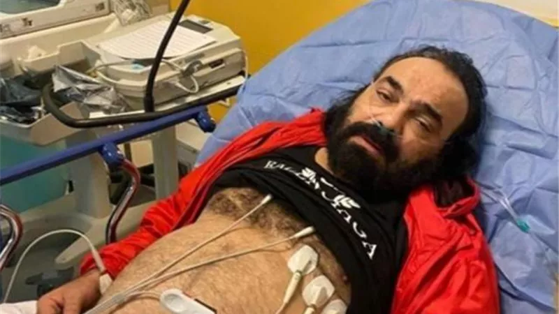 ممنوع من الحركة والكلام.. تطورات الحالة الصحية لـ أبو الليف