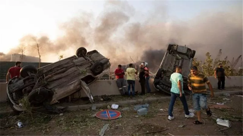 عاجل.. شاهد عيان يفجر معلومات خطيرة عن تفجيرات بيروت
