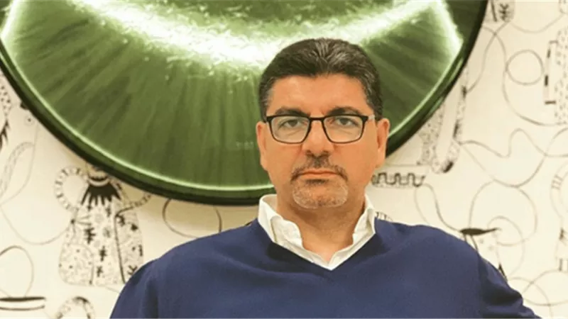 بهاء الحريري يطالب بلجنة دولية للتحقيق في انفجار مرفأ بيروت