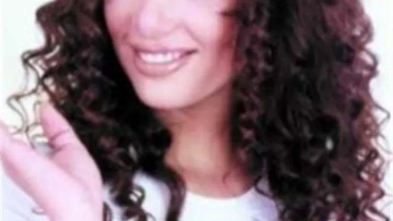 بدأت الفن مع ”عمو فؤاد”..وابتعدت عنه بسبب العائلة.. حكايات واسرار في حياة الفنانة المعتزلة شيماء عقيد
