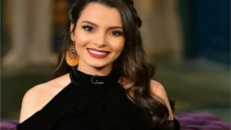 بالفيديو.. كارمن سليمان تتضامن مع الشعب اللبناني بأغنية جديدة