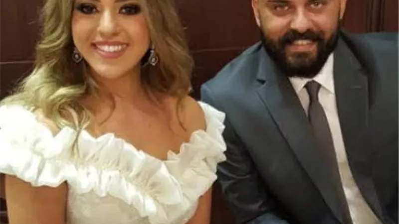 أحمد صلاح حسنى يعبر عن حبه لزوجته بكلمات رومانسية فى عيد ميلادها